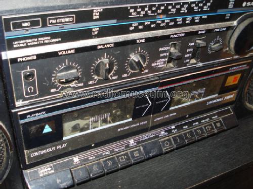 Stereo radio double cassette recorder MW-170L; Sanyo Electric Co. (ID = 1010484) Radio