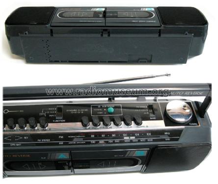 Stereo Radio Double Cassette Recorder M W737; Sanyo Electric Co. (ID = 1475423) Radio
