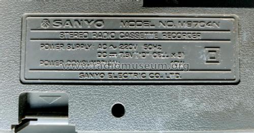 4 Band Stereo Radio Cassette Recorder M9704N; Sanyo Electric Co. (ID = 2758646) Radio