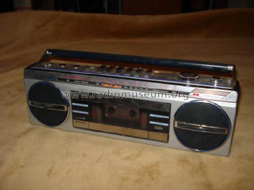 4Band Radio Stereo Cassette Recorder M-7100K; Sanyo Electric Co. (ID = 987947) Radio