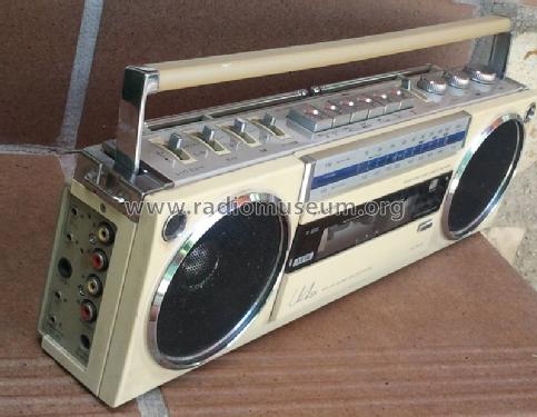 FM/ AM Stereo Radio Cassette Recorder MR-U4SX; Sanyo Electric Co. (ID = 1475867) Radio