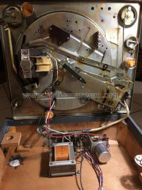 Czardas B96; Schneider Electric; (ID = 3011612) R-Player