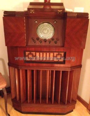 Laureate Grande CABINET only; Scott Radio Labs.E.H (ID = 1427294) Cabinet