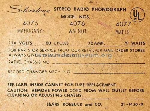 Silvertone 4077; Sears, Roebuck & Co. (ID = 1227220) Radio