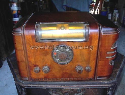 Silvertone Order= 57FM 4666 Ch= 101.483; Sears, Roebuck & Co. (ID = 538884) Radio