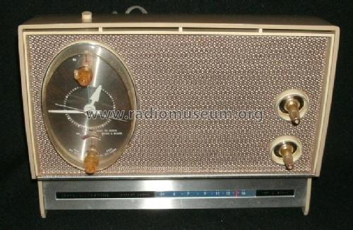 Silvertone 49 Order= 57B 49; Sears, Roebuck & Co. (ID = 1796587) Radio