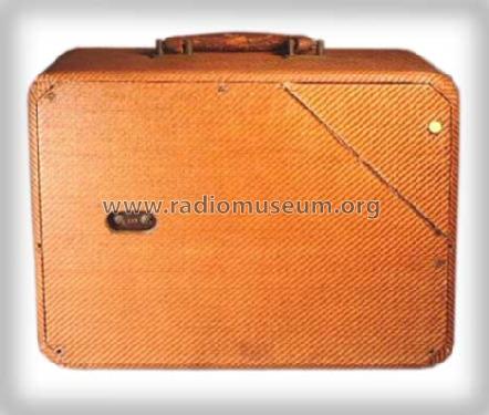 Silvertone 6861 Ch= 110.412; Sears, Roebuck & Co. (ID = 289153) Radio