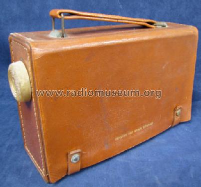 Silvertone 700 1217 Order=57H 1217; Sears, Roebuck & Co. (ID = 1006694) Radio