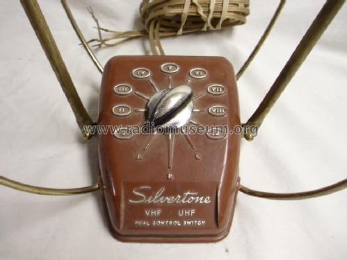 Silvertone - Indoor VHF & UHF Antenna Dual Control Switch ; Sears, Roebuck & Co. (ID = 1704298) Antenna