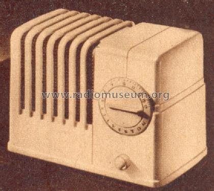 Silvertone 4505 Streamliner Order= 57F 4505 Ch= 101.393; Sears, Roebuck & Co. (ID = 1285485) Radio