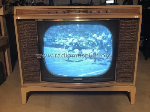 Silvertone PC-182, PC-182-5 Ch= 456.52200, 201, 528.52200, 2; Sears, Roebuck & Co. (ID = 2301984) Television