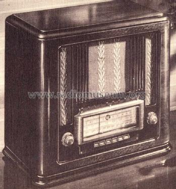 Silvertone R1181 Ch= 101.611; Sears, Roebuck & Co. (ID = 1289594) Radio