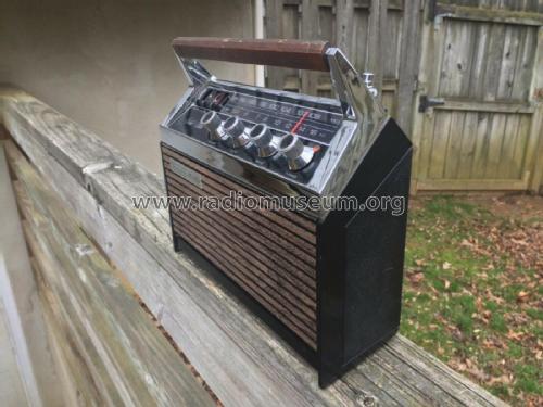 Solid State FM AM Dual Power 2270 ; Sears, Roebuck & Co. (ID = 2476044) Radio