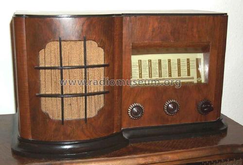 326W ; Seibt, Dr. Georg (ID = 18209) Radio