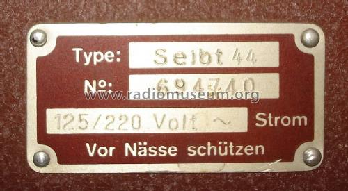 44; Seibt, Dr. Georg (ID = 2712055) Radio