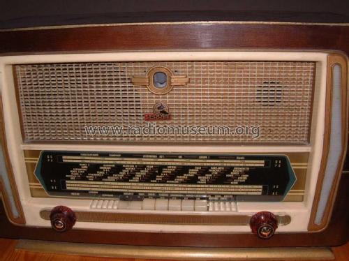 Mistral ; Serret; Paris (ID = 60297) Radio