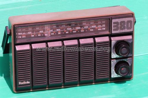 380 90AL380 /28; Radiola marque (ID = 1870771) Radio