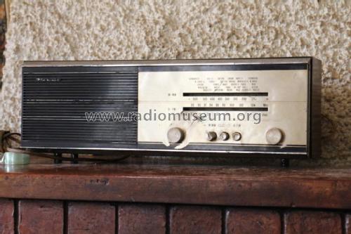 Inconnu - Unknown 3 SA 4306 ?; Radiola marque (ID = 1982507) Radio