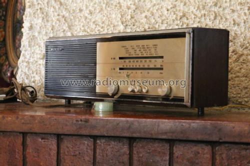 Inconnu - Unknown 3 SA 4306 ?; Radiola marque (ID = 1982508) Radio
