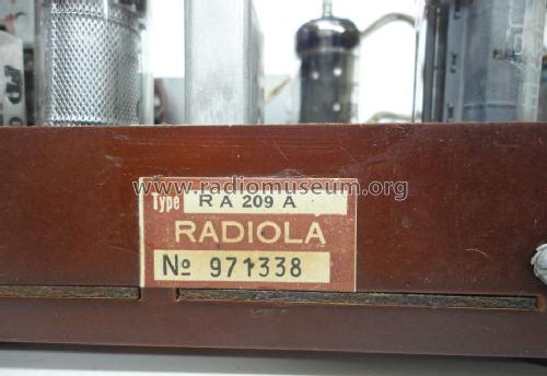 RA209A; Radiola marque (ID = 1676379) Radio