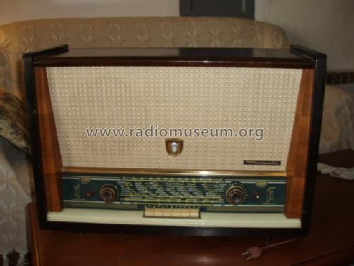 RA637A AM/FM; Radiola marque (ID = 1888669) Radio