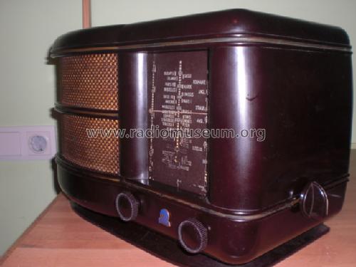 RA83A /00 /01; Radiola marque (ID = 1675033) Radio