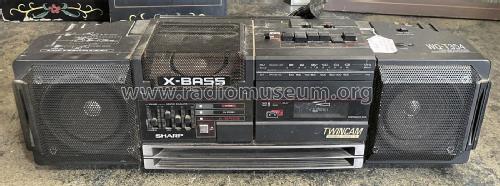 3-Band Graphic Equalizer Extra Bass Sound System Stereo Radio Cassette Recorder WQ-T354A; Sharp; Osaka (ID = 3170485) Radio