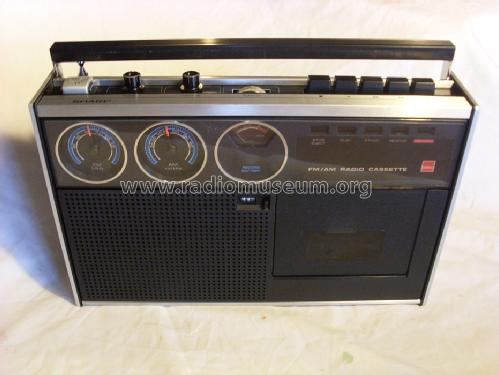 FM/AM Radio Cassette RD-438H; Sharp; Osaka (ID = 1538638) Radio