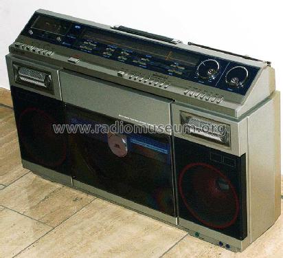 Both Sides Play Disc Stereo System VZ-2000 H Metal; Sharp; Osaka (ID = 375808) Radio