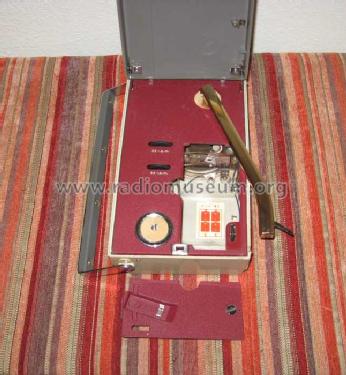 Mini Sterephono BXG-700; Sharp; Osaka (ID = 823711) Radio