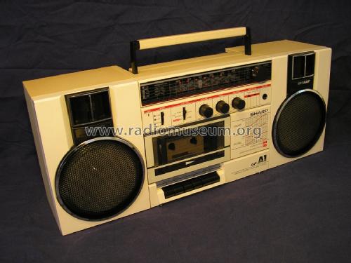 Portable stereo component system GF-A1H; Sharp; Osaka (ID = 2091555) Radio