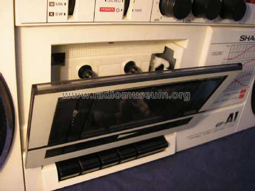 Portable stereo component system GF-A1H; Sharp; Osaka (ID = 2092873) Radio