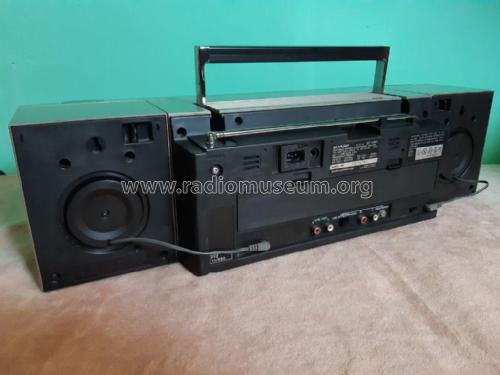 Portable Stereo Component System QT-89 HG / HW / EW; Sharp; Osaka (ID = 2559465) Radio