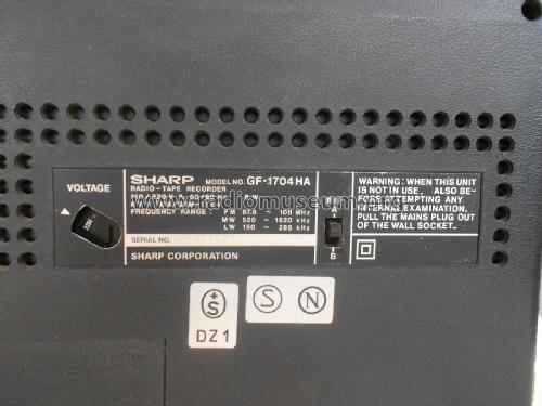 Radio - Tape Recorder GF-1704H; Sharp; Osaka (ID = 2230969) Radio