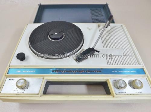 FM AM Portable Phono Radio RP-661; Sharp; Osaka (ID = 1696175) Radio