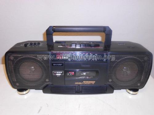 Stereo Radio Cassette Recorder WQ-T238H; Sharp; Osaka (ID = 2348081) Radio