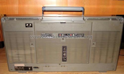 The Searcher 4 Band Stereo Radio Cassette Recorder GF-777Z; Sharp; Osaka (ID = 2051985) Radio