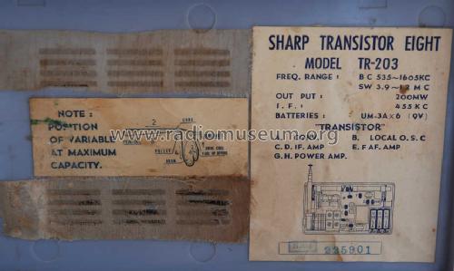 8 Transistors TR-203; Sharp; Osaka (ID = 959712) Radio