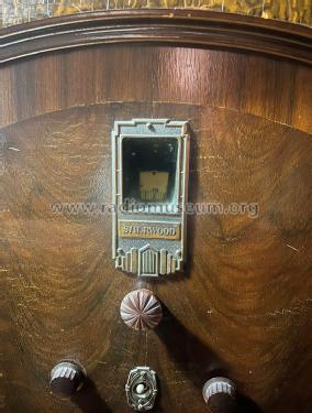Burlwood Console ; Sherwood Radio Ltd.; (ID = 3098578) Radio