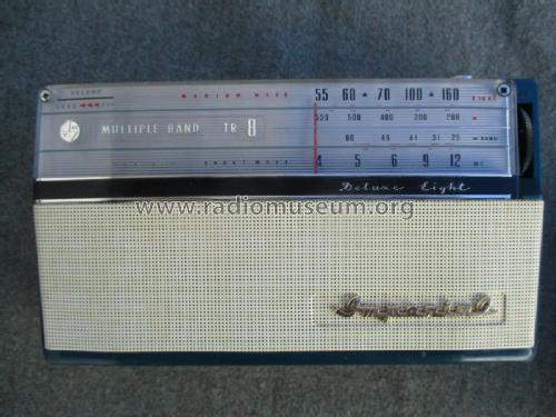 Imperial Multiple Band TR-8 Deluxe Eight 8TS-290; Silver Brand - Shin- (ID = 2607627) Radio