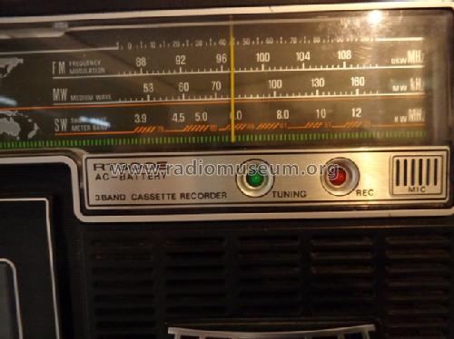 RT-300E; Silver Brand - Shin- (ID = 1708994) Radio