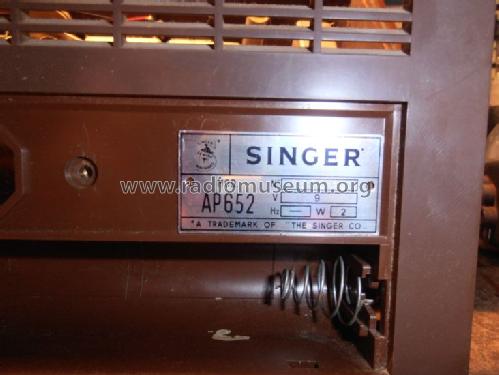AP652; Singer Company, The; (ID = 1165664) Radio