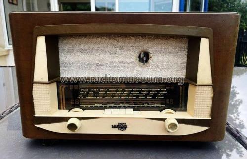 Lavandou ; Socradel, Société (ID = 2918472) Radio
