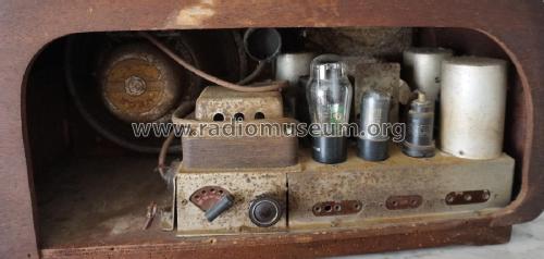 V639; Sonneclair, (ID = 1958210) Radio