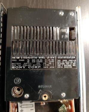 3F-61W; Sony Corporation; (ID = 2850256) Radio