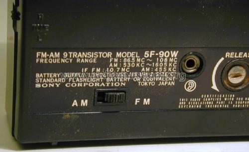 5F-90W; Sony Corporation; (ID = 2813611) Radio