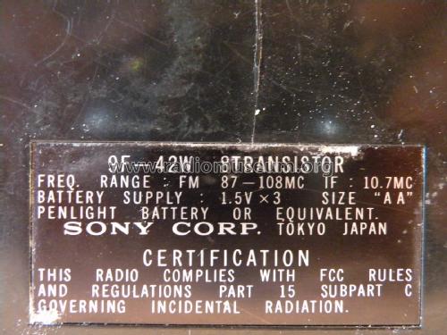 9F-42W; Sony Corporation; (ID = 2430662) Radio