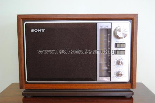 AM/FM Table Radio ICF-9740W; Sony Corporation; (ID = 2604761) Radio