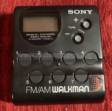 AM/FM Walkman SRF-M40W; Sony Corporation; (ID = 2826709) Radio