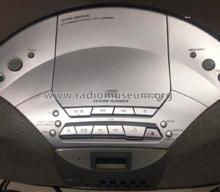CD Radio Cassette Corder CFD-S200L; Sony Corporation; (ID = 2588468) Radio